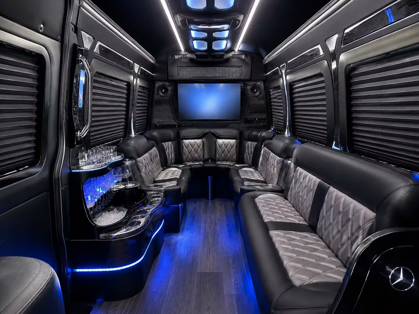 browse rehearsal dinner shuttle options for green bay s most popular venues