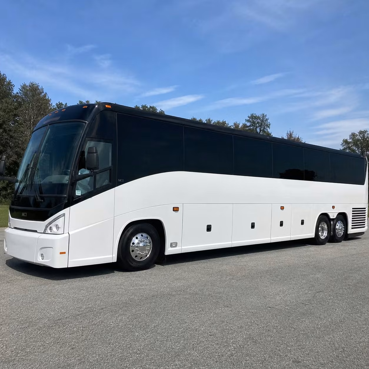 bus rental options for green bay trips