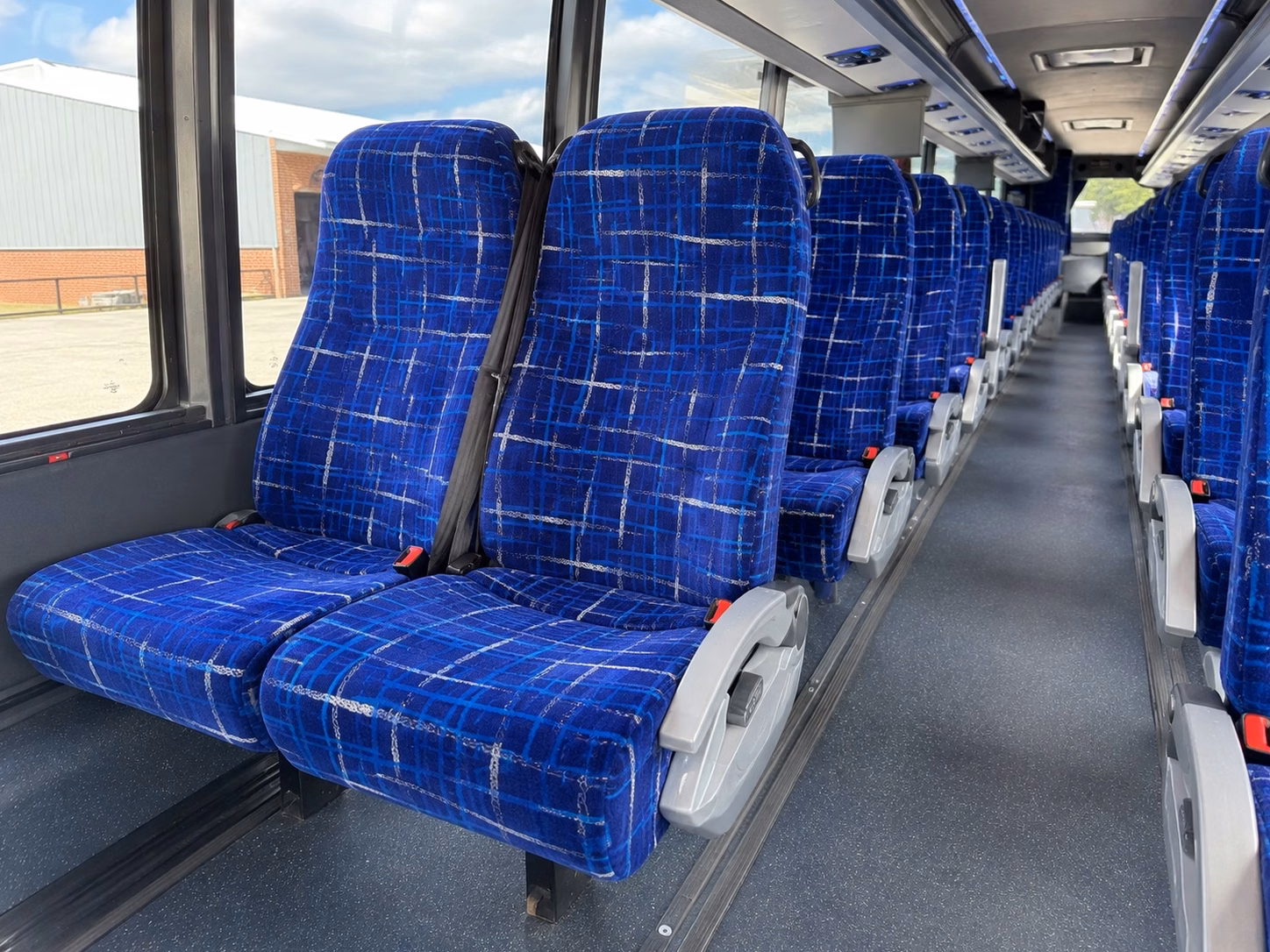 charter buses for large green bay prom groups heading to the same venue
