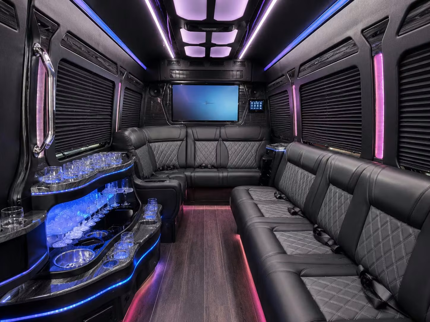concert festival private event bus rentals in green bay