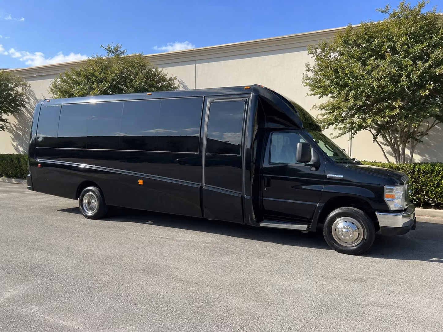green bay party bus rental