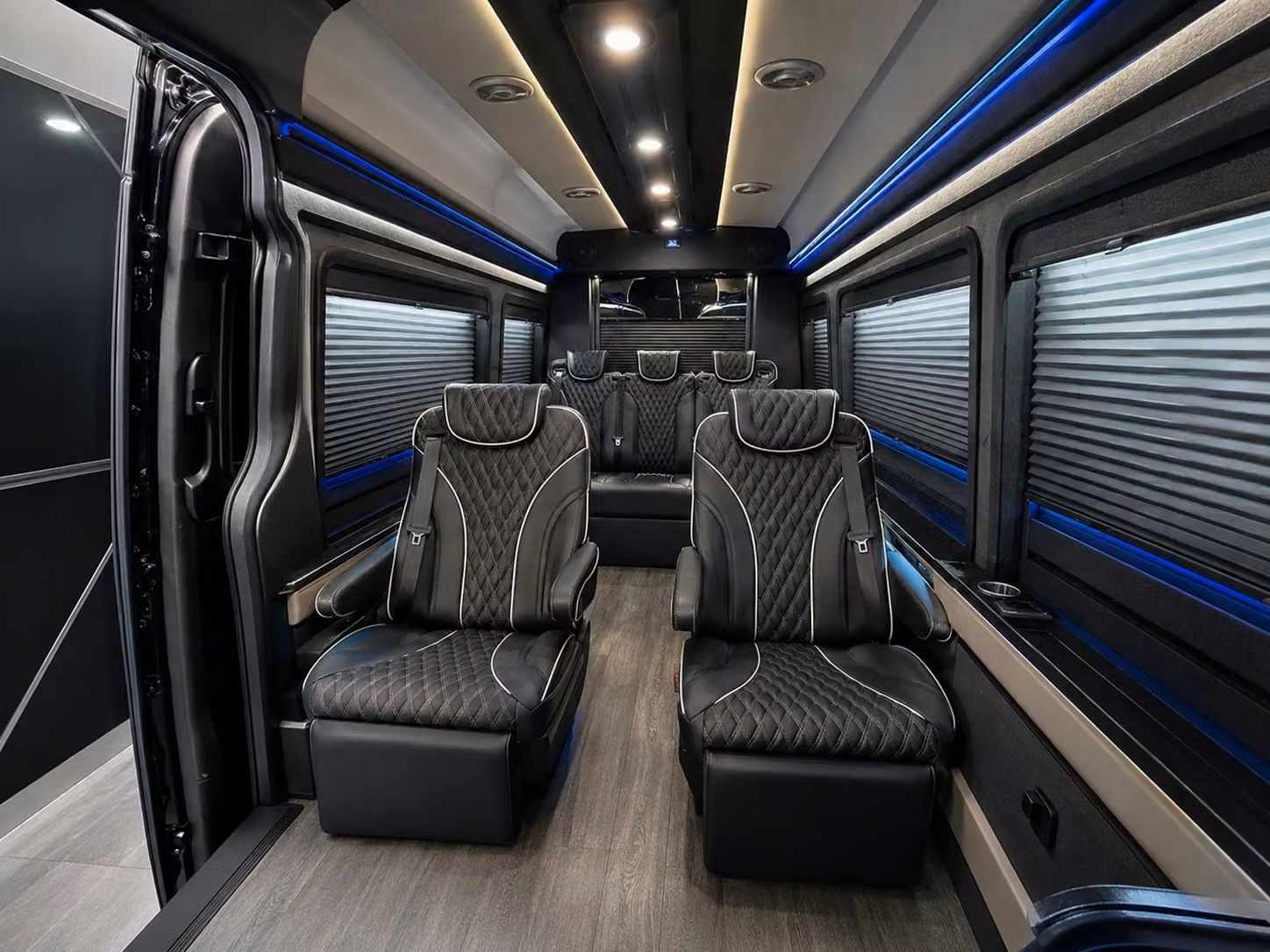 long distance airport transfers from green bay to milwaukee chicago and beyond