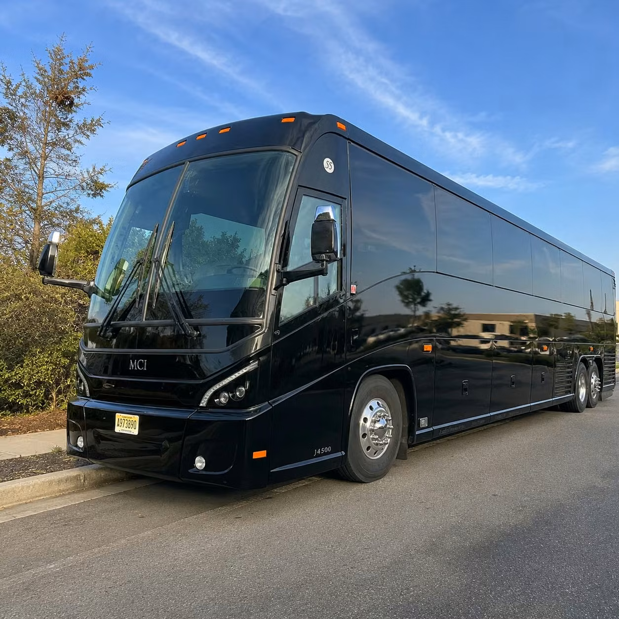 shuttle your green bay workforce between facilities and remote parking sites