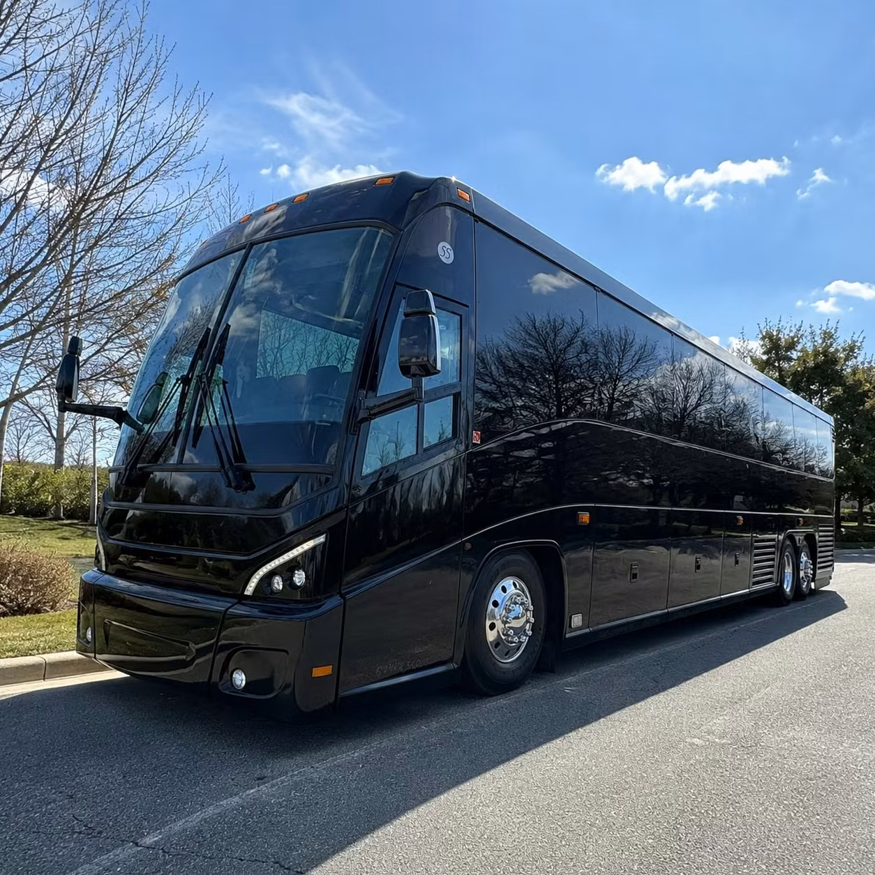 wedding guests hotel shuttles and multi stop airport runs in green bay